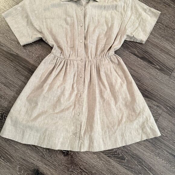 Elegant Beige Button-Down Dress - Picture 5 of 11